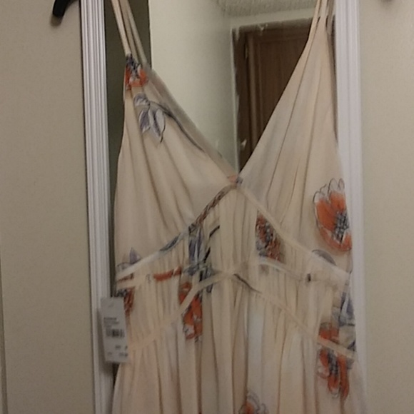 ASTR the label - Picture 2 of 5